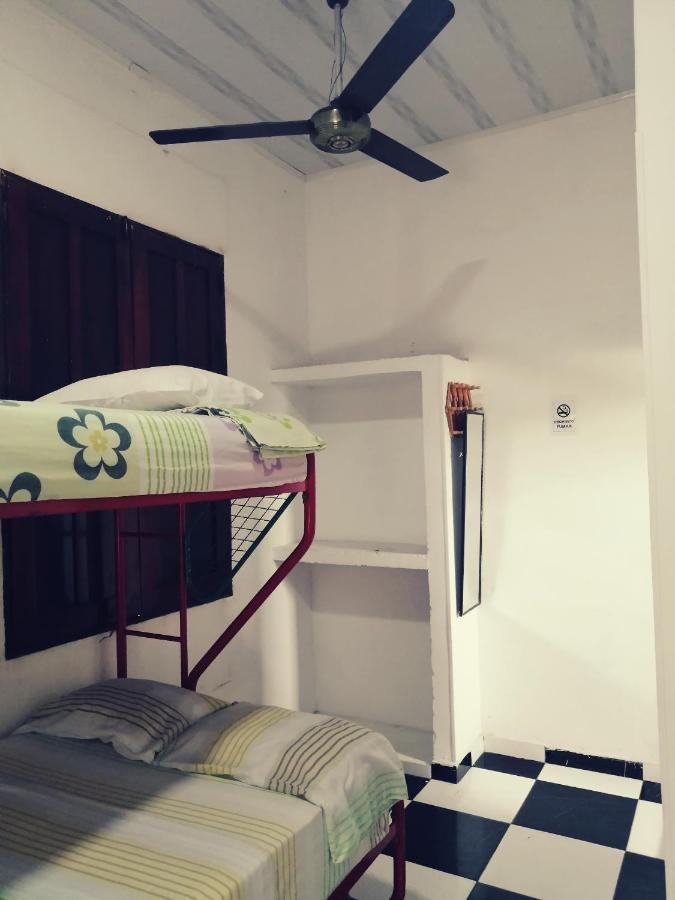 Hostal Maranatha Santa Marta  Ngoại thất bức ảnh