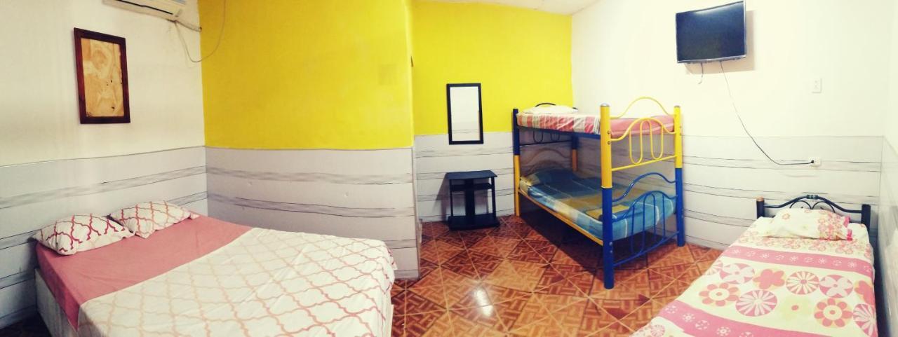 Hostal Maranatha Santa Marta  Ngoại thất bức ảnh
